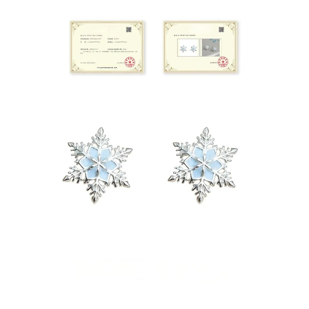 Fresh Sweet Silver Plated Copper Snowflake Stud Earrings Elegant Summer Designer Jewelry