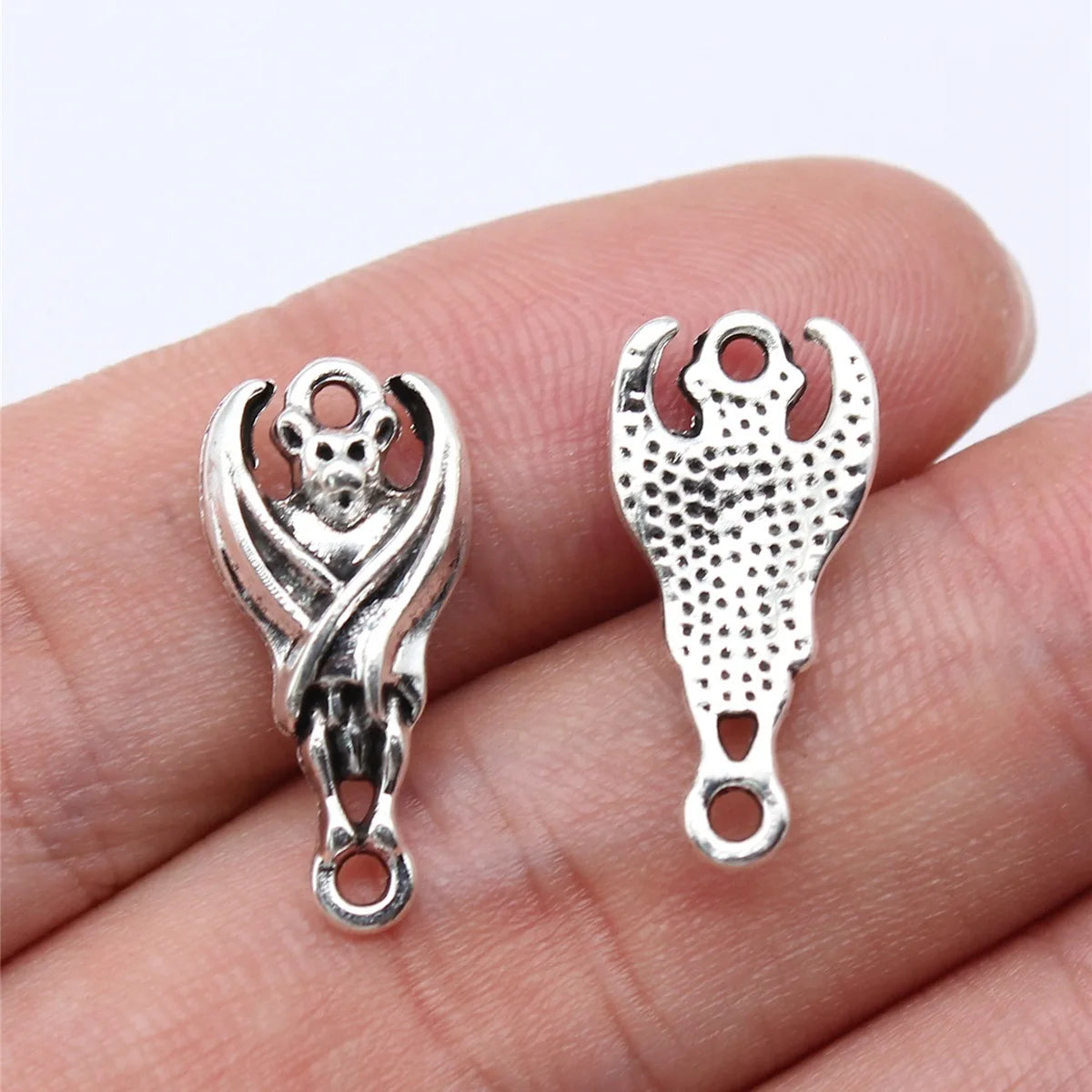 21x10mm 1g Antique Silver Zinc Alloy Bat Connector Charm for DIY Necklace Bracelet Jewelry Making