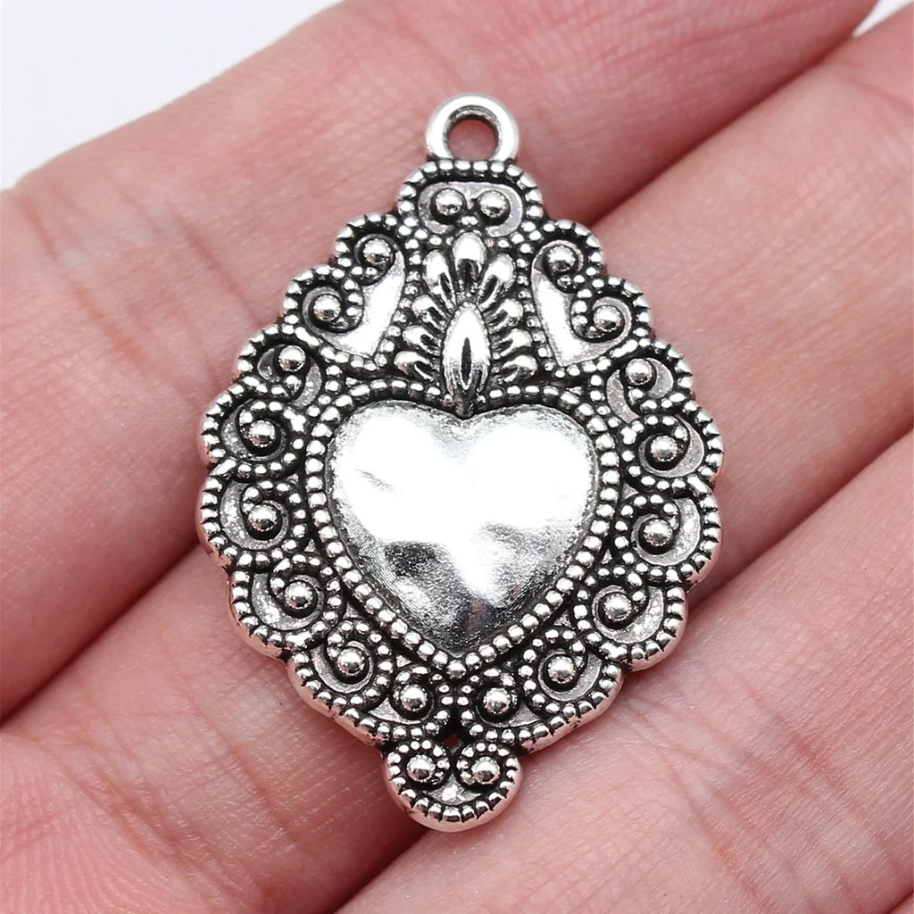 35x24mm 4.3g Antique Silver Zinc Alloy Gothic Heart Charm Pendant for DIY Necklace Bracelet Making
