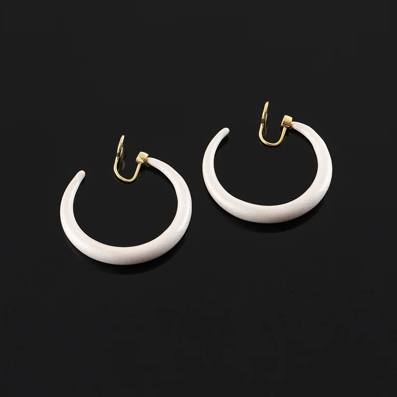 Elegant White Enamel Hoop With Gold Spiral Disc Stud & Clip On No Piercing Fashion Earrings