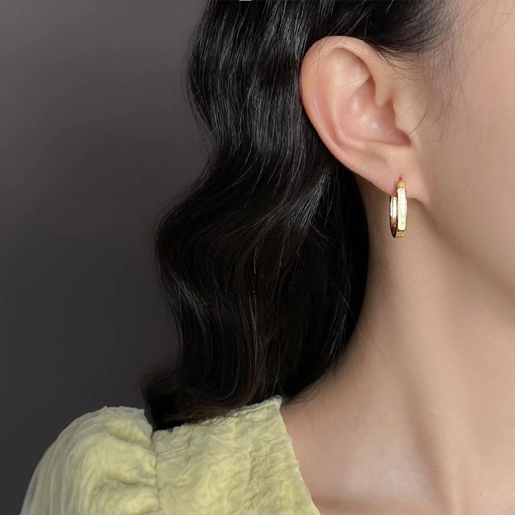 White Oval Crushed Shell Drop Earrings Copper Enamel Hoop Minimalist Korean Style Jewelry