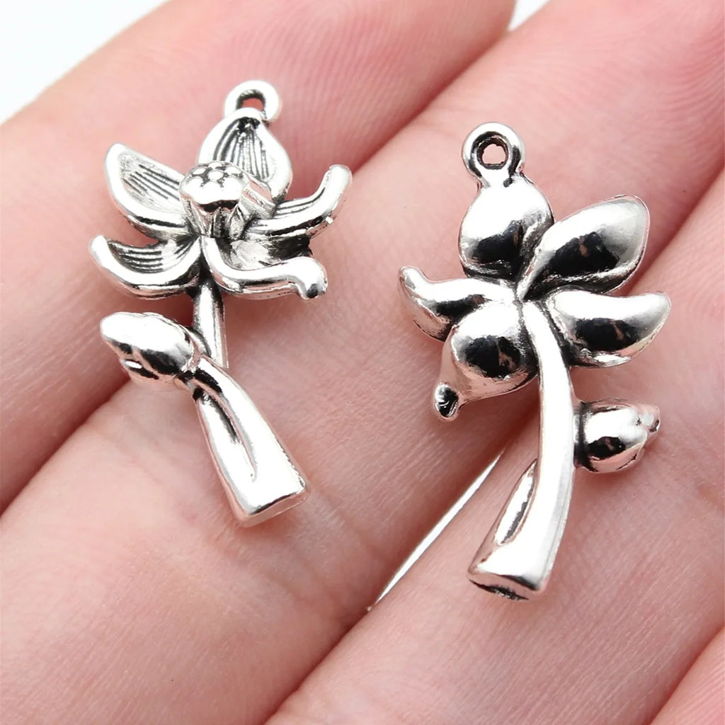 25x14x6.5mm 2.3g Antique Silver Zinc Alloy Lotus Flower Charm Pendant for DIY Necklace Clothing Decor