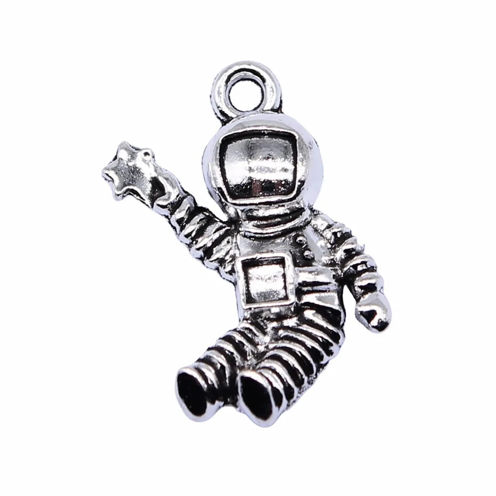 22x14mm 1.3g Antique Silver Zinc Alloy Astronaut Charm Pendant for DIY Space Theme Jewelry