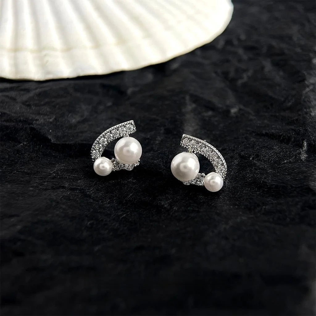 Micro Pave Zircon Copper Pearl Stud Earrings U Shape Geometric Line Design Elegant Minimalist