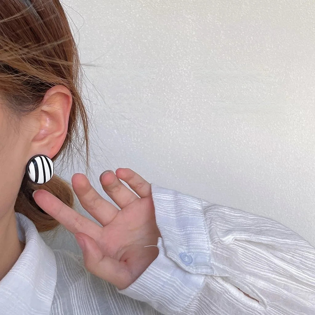 Silver Plated Alloy Stud Earrings Black White Plaid Geometric Round Triangle Minimalist Chic Jewelry