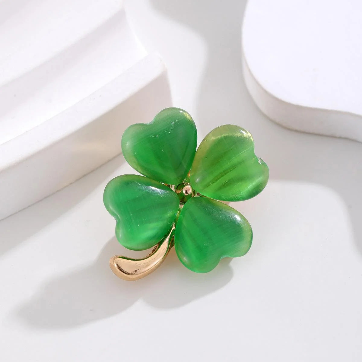 Elegant Green Cat Eye Four Leaf Clover Alloy Brooch For Women, Lucky Lapel Pin Corsage Suit Accessory