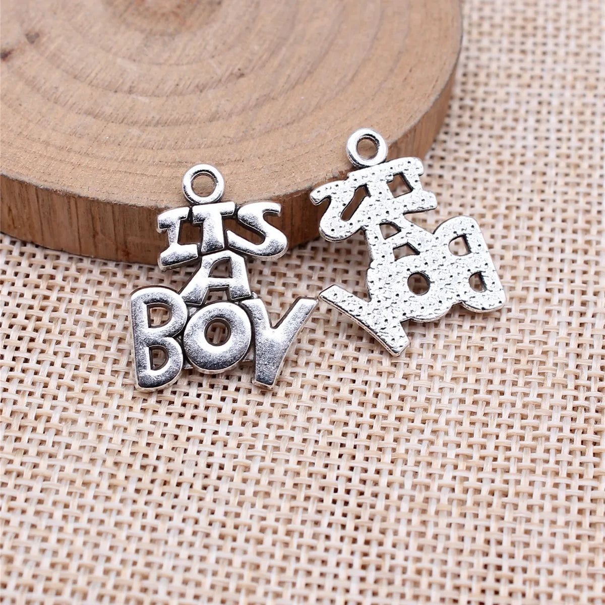 19x23mm 2.3g Antique Silver Zinc Alloy It's A Boy Word Tag Charm Pendant for Necklace Bracelet DIY