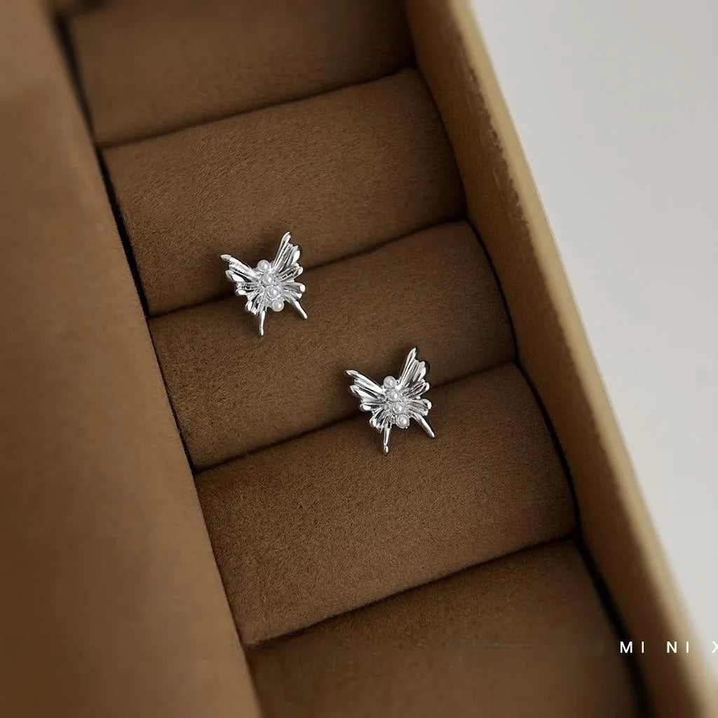 Sweet Butterfly Pearl Stud Earrings Copper Silver Plated Pin Minimalist Commuter Jewelry