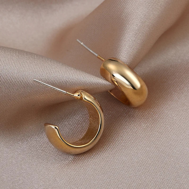 Vintage Gold Alloy Spiral Disc C Hoop Stud & Clip On No Piercing Minimalist Metal Ear Cuff Earrings