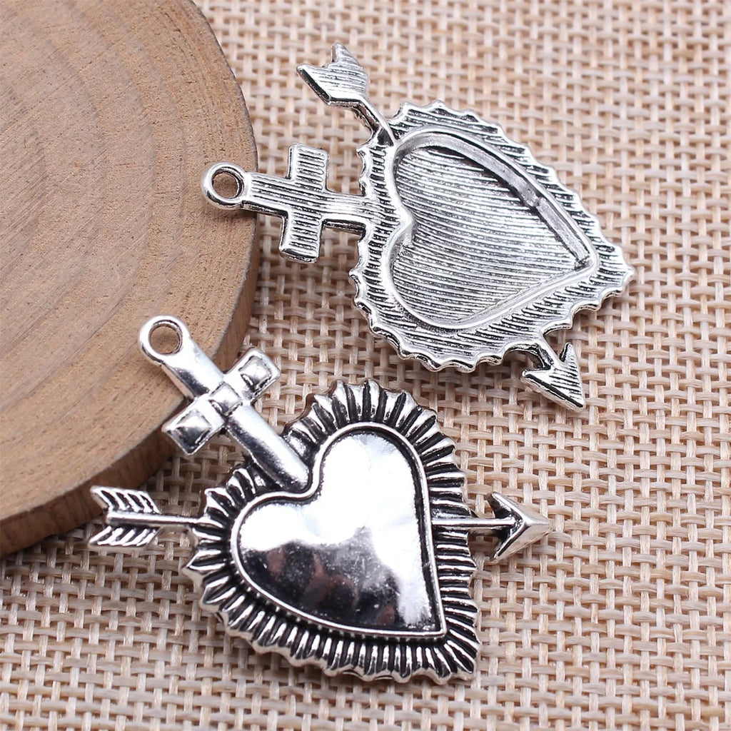 39x23mm 5.1g Antique Silver Zinc Alloy Gothic Cross Arrow Heart Charm Pendant for DIY Jewelry Making