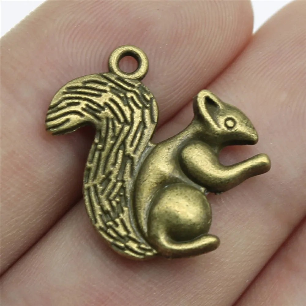 21x21mm 2.5g Zinc Alloy Squirrel Charm Pendant for DIY Necklace Bracelet Jewelry Making