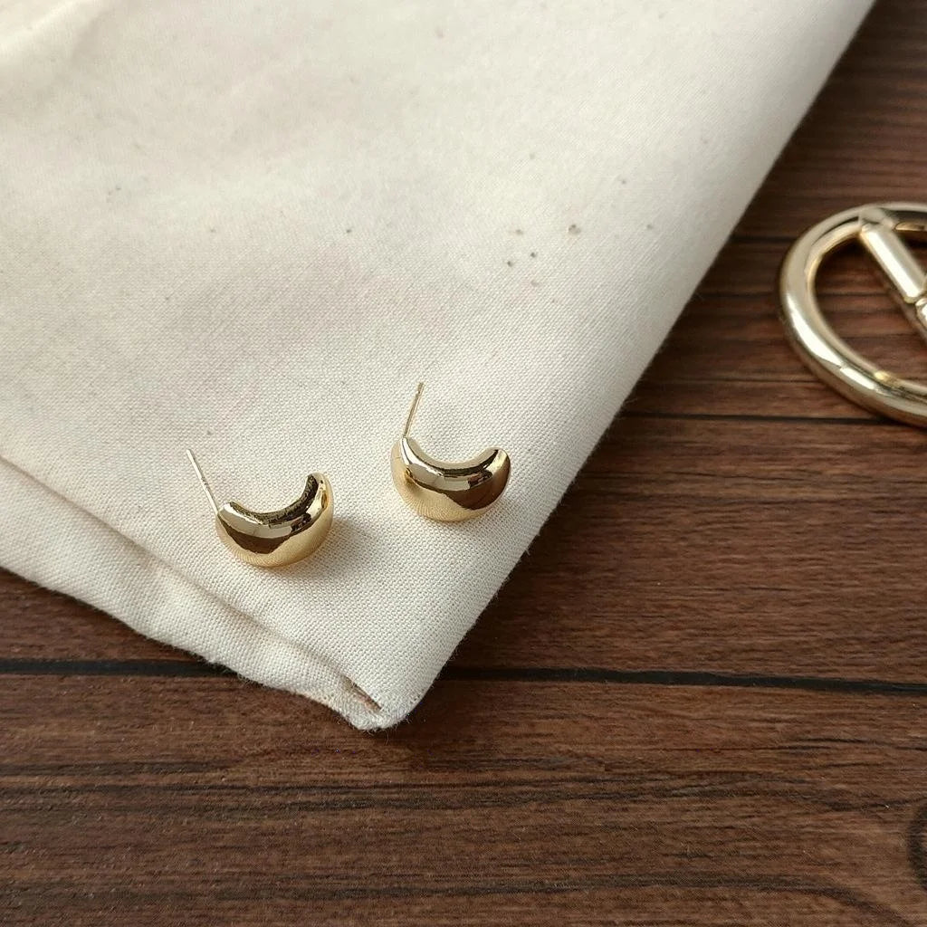 Korean Minimalist Bean Stud Earrings 14K Gold Plated Copper For Women