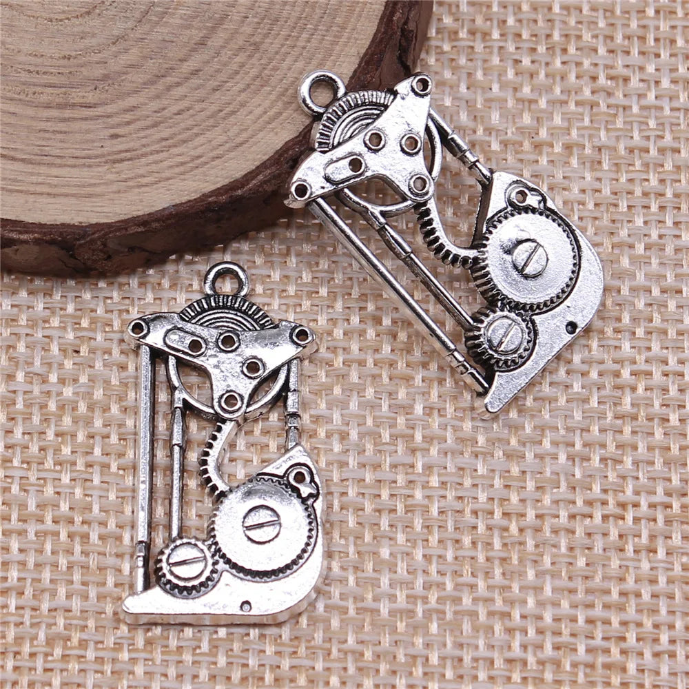 32x17mm 2.7g Antique Silver Zinc Alloy Engine Charm Pendant for Mechanical Bracelet Necklace Making