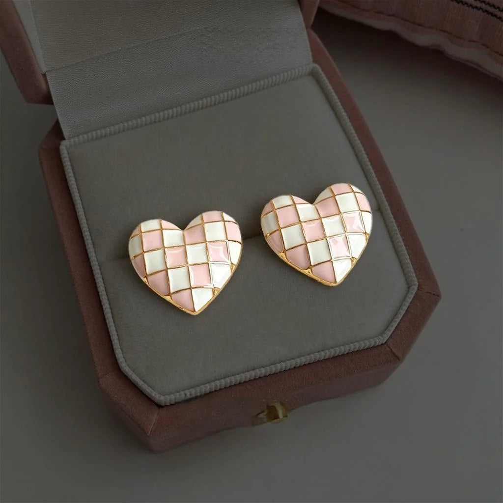Sweet Korean Style Copper Heart Plaid Stud Earrings With Silver Plated Pins And 14K Enamel Finish