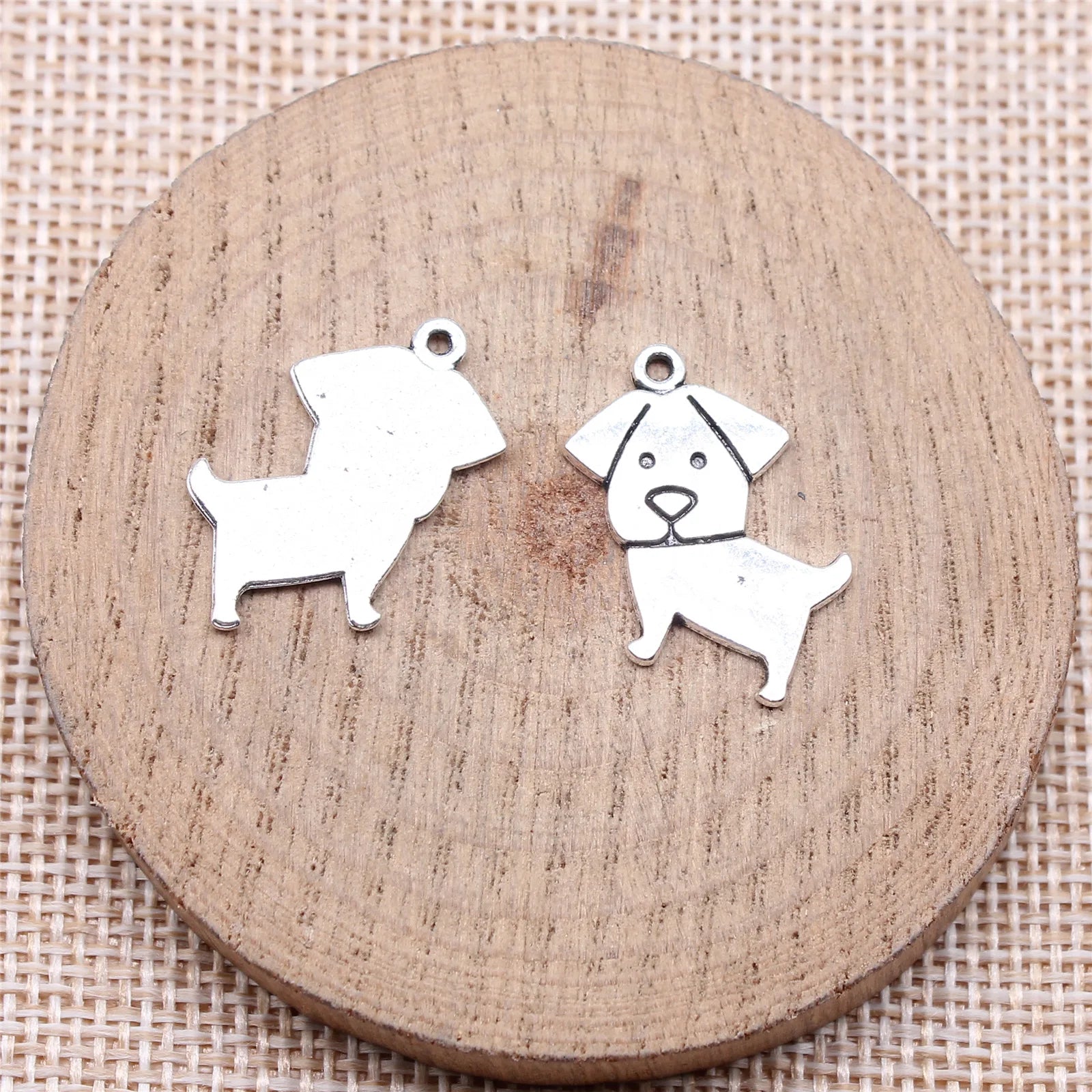 20x19mm 1.5g Antique Silver Tone Zinc Alloy Line Art Dog Charm Pendant for DIY Pet Jewelry Making