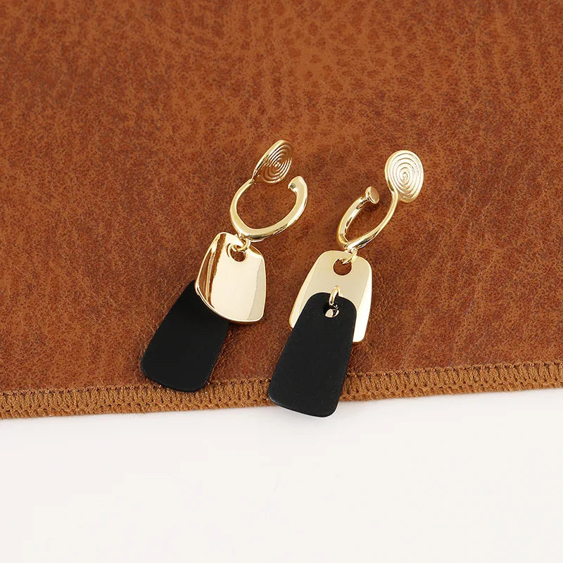 Elegant Contrast Color Geometric Black Enamel Gold Alloy Dangle Stud & Clip On No Piercing Earrings