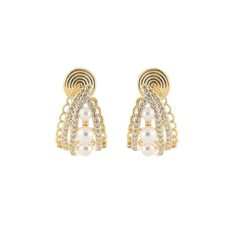 Gold Alloy Lace Fan Shape Pearl Rhinestone Luxury Stud & Clip On No Piercing French Style Earrings