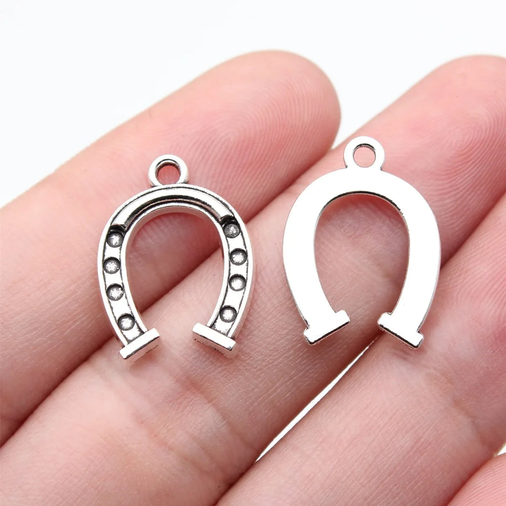 20x14mm 1.05g Antique Silver Finish Iron Western Horseshoe Charm Pendant for Bracelet Necklace DIY