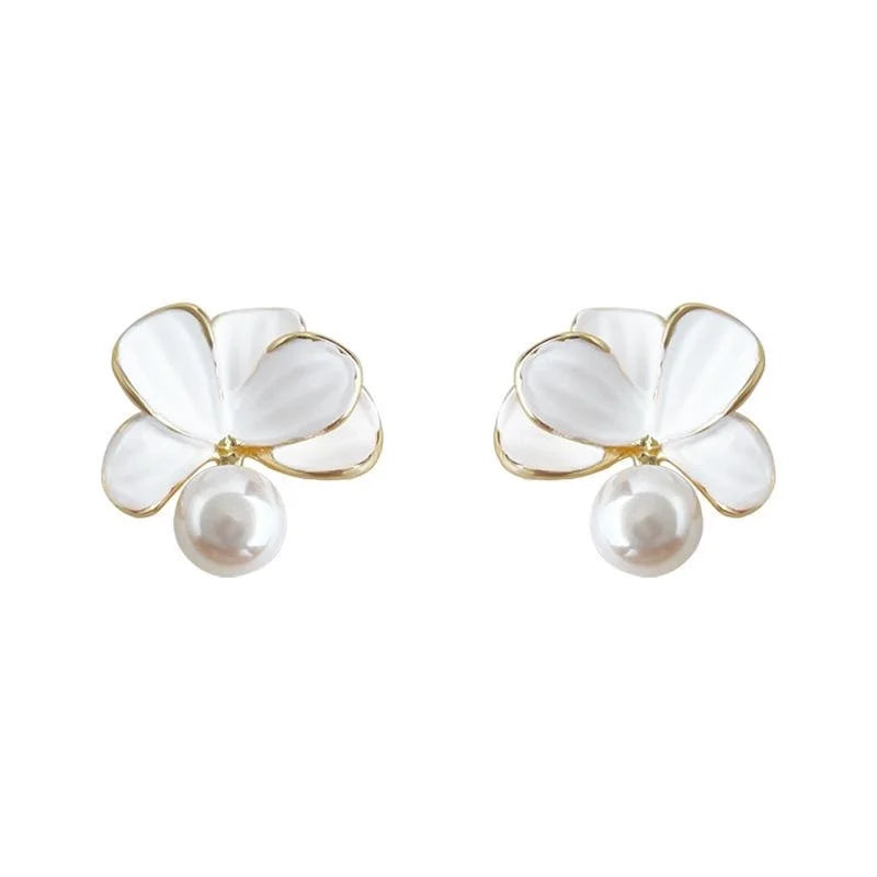 Freshwater Pearl White Flower Stud Earrings Elegant Sweet Floral Petal Jewelry