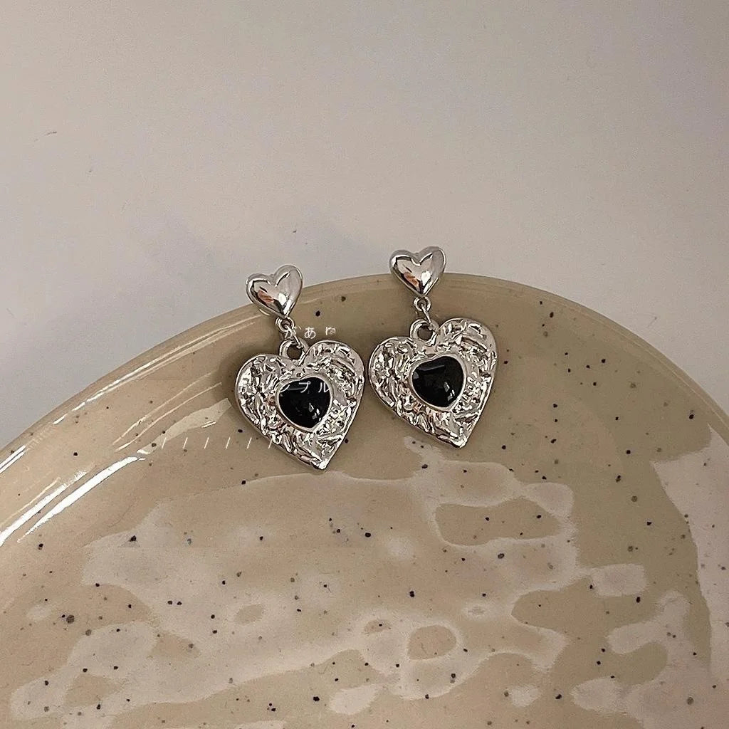 Sweet Cool Hammered Metal Heart Stud Earrings Vintage Silver Plated Post Jewelry For Women