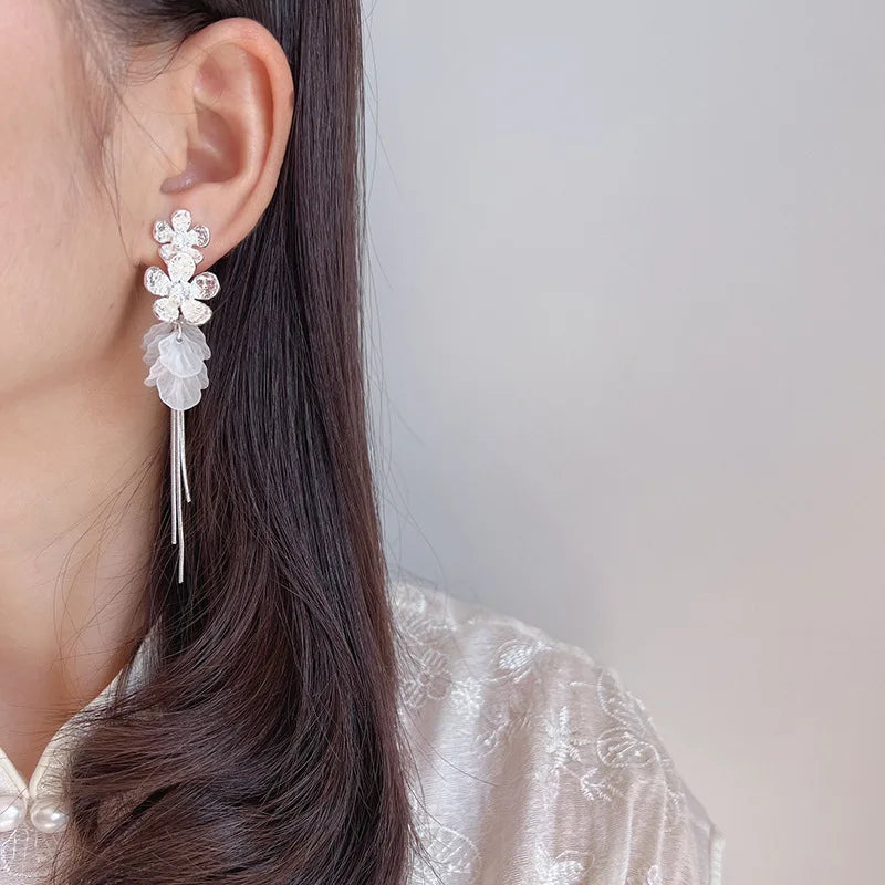 Elegant Alloy Crystal Flower Tassel Drop Stud & Clip On No Piercing Long Chain Statement Earrings