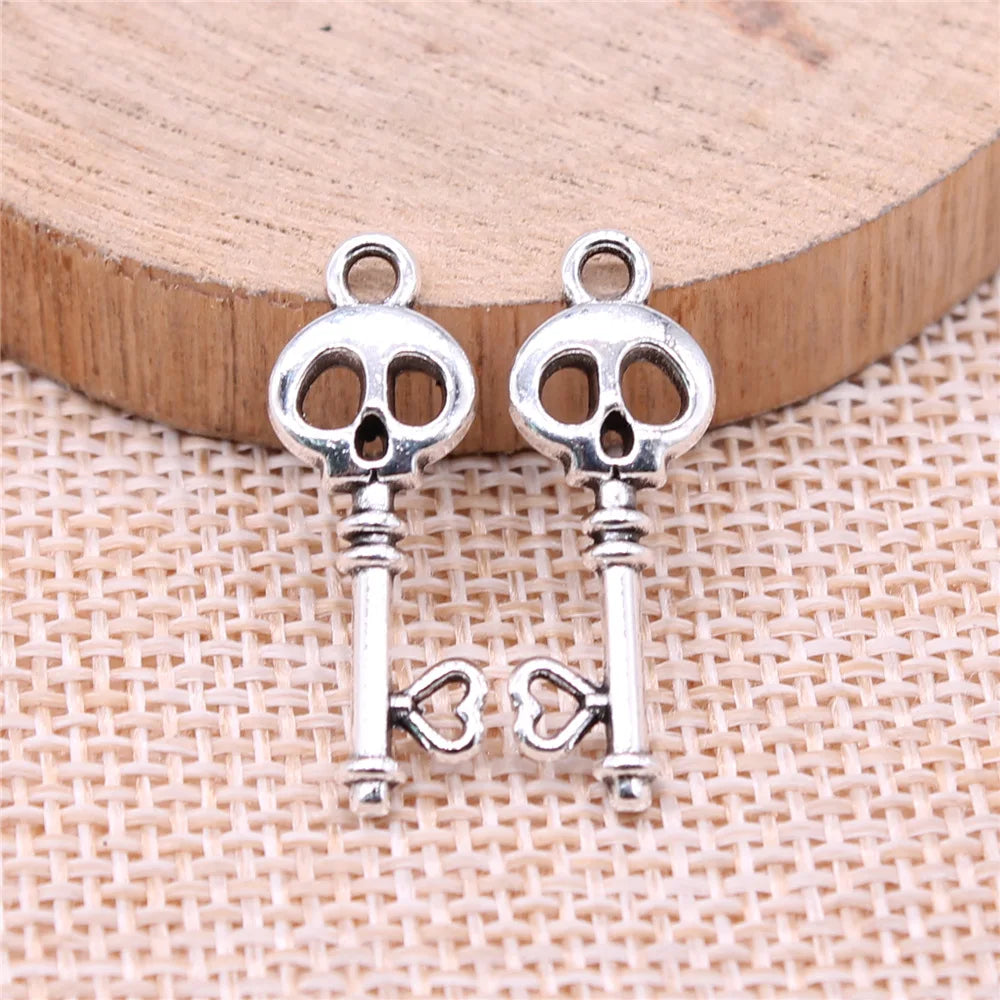 26x9mm 1.16g Multicolor Zinc Alloy Skull Heart Key Charm Pendant for DIY Necklace Bracelet Making