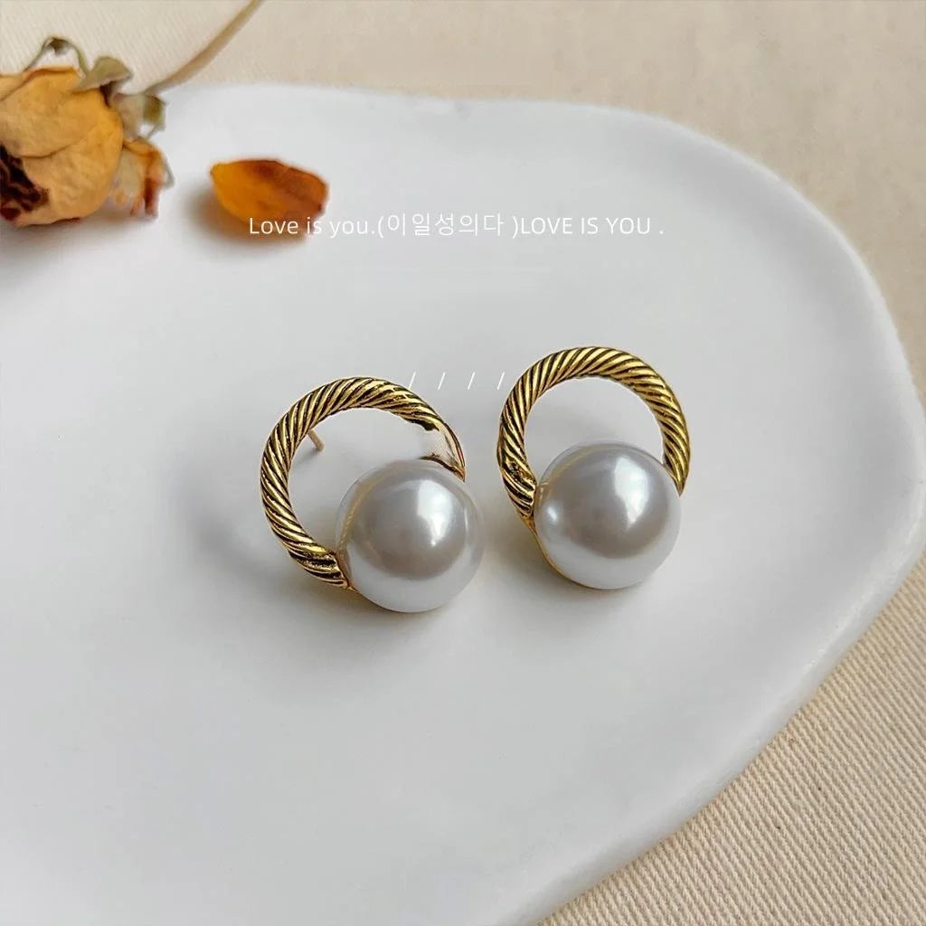 French Vintage Copper Round Geometric Hollow Pearl Stud Earrings