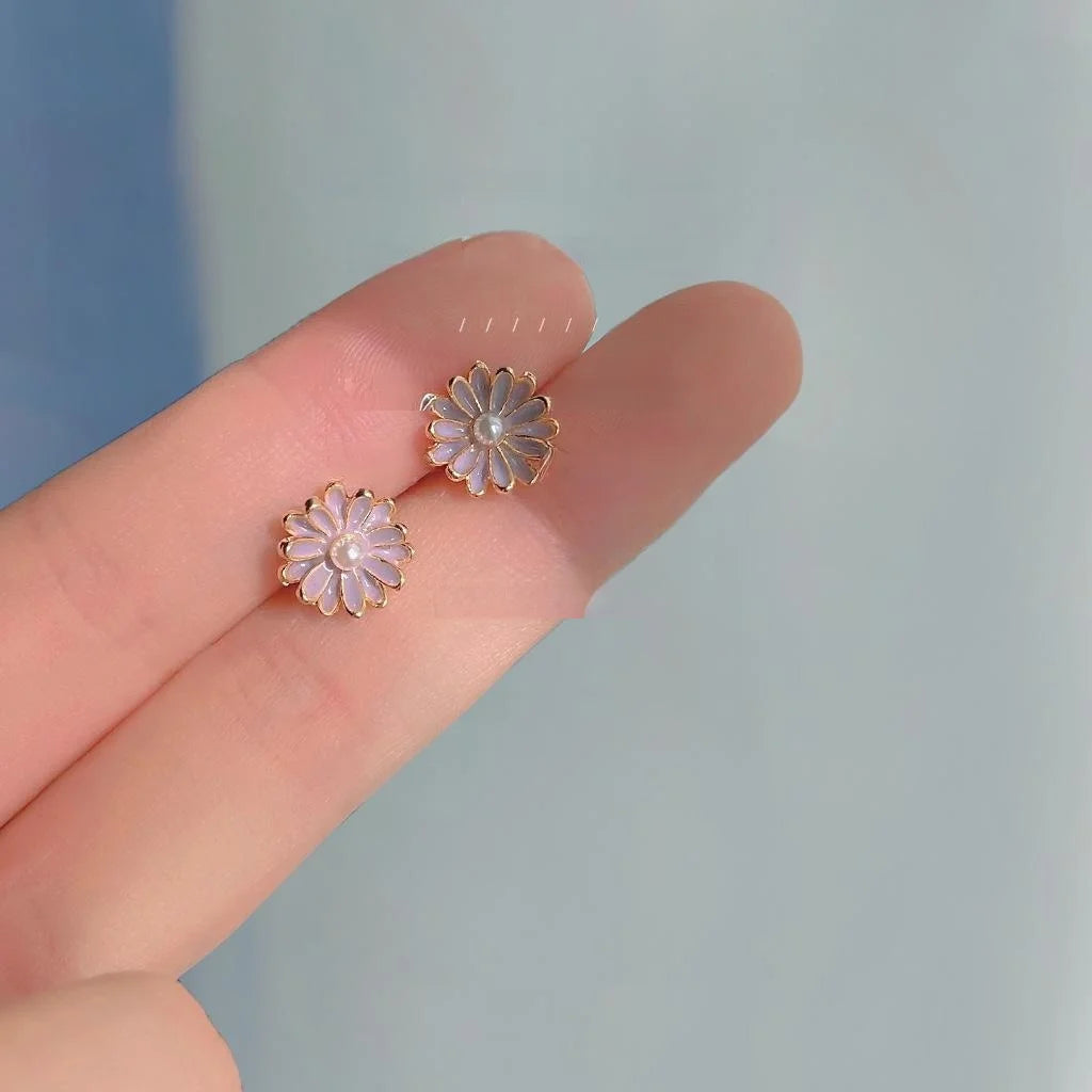 Minimalist Style Mini 14K Plated Alloy Pearl Round Flower Stud Earrings For Women