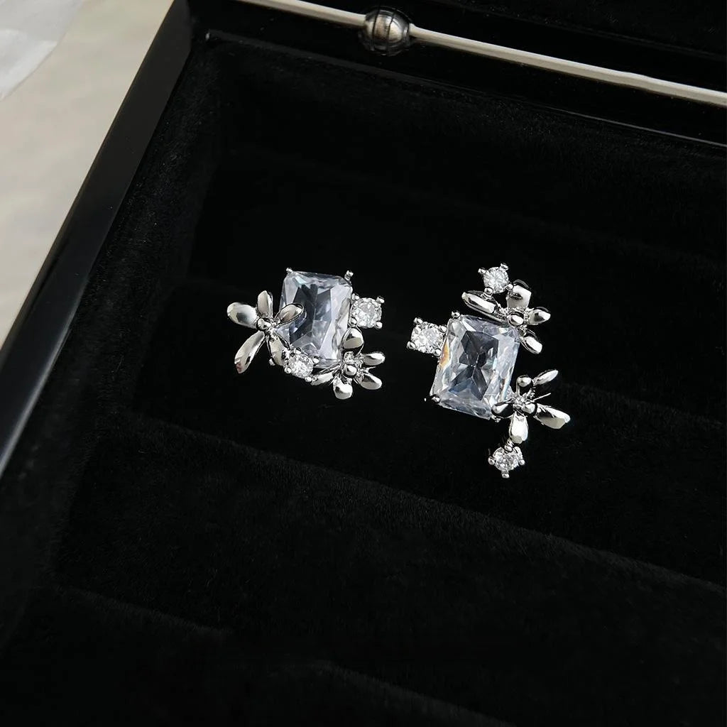 Silver Plated Copper Zircon Flower Cluster Stud Earrings Simple Sweet Designer Jewelry