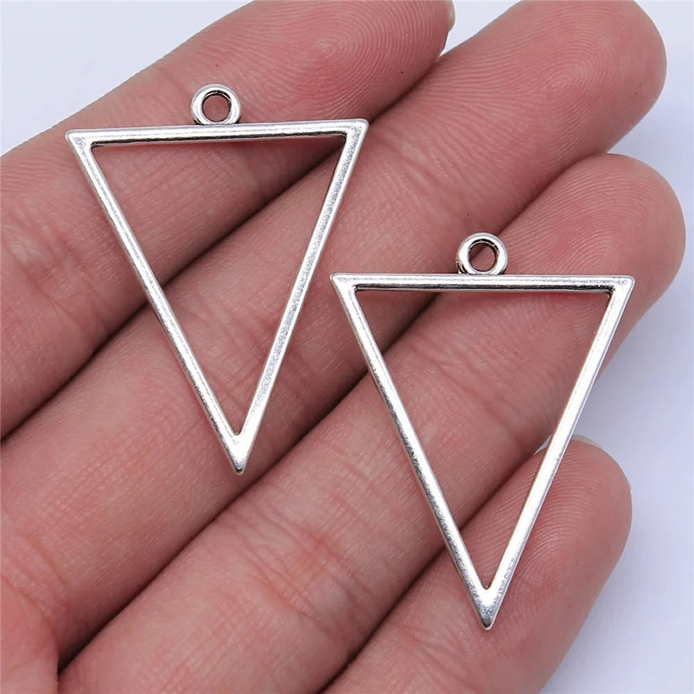 34x25mm 1.4g Antique silver zinc alloy Hollow Triangle Frame earring charms for DIY earrings making