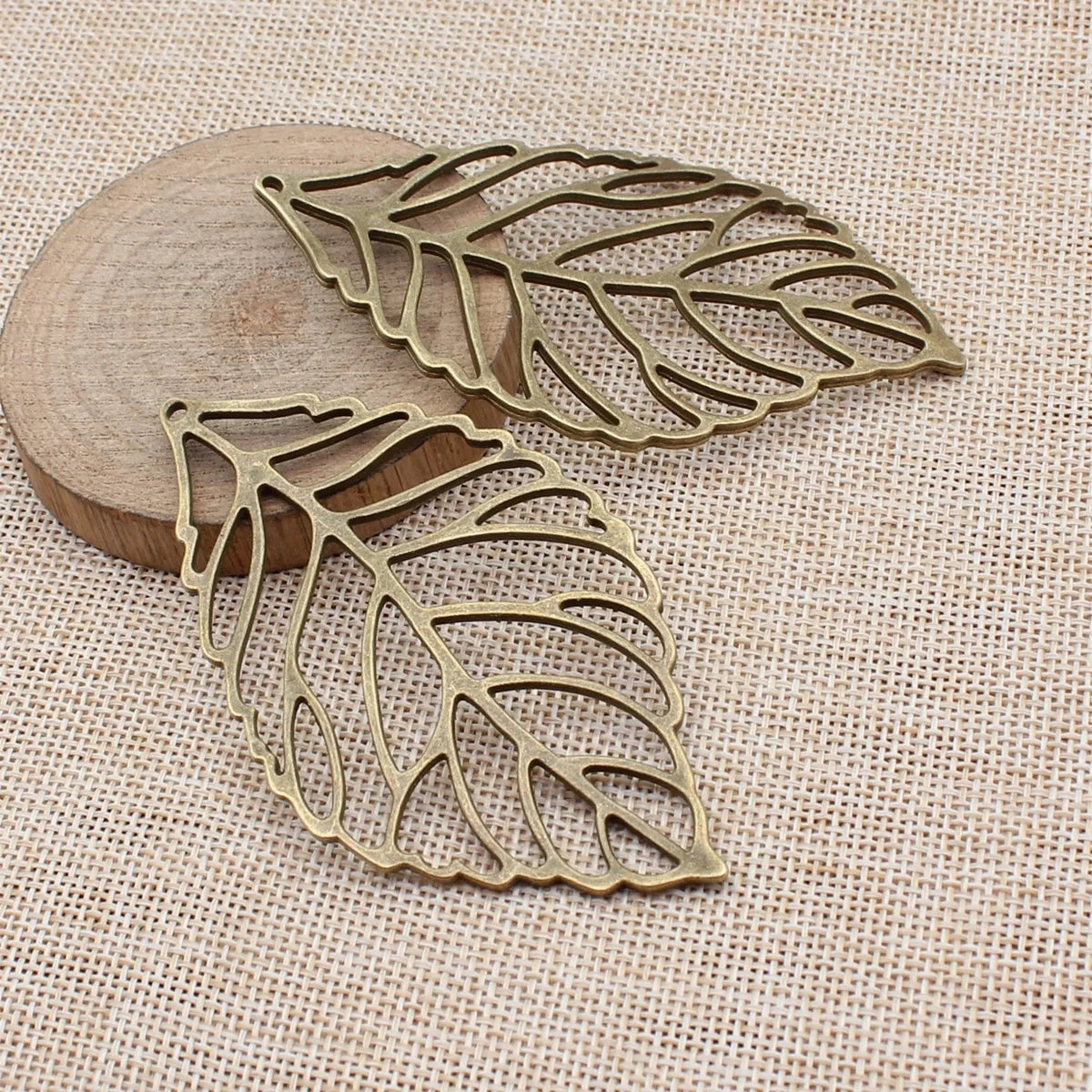 90x50mm 13g Multicolor Zinc Alloy Hollow Big Leaf Charm Pendant for Necklace DIY Jewelry Making