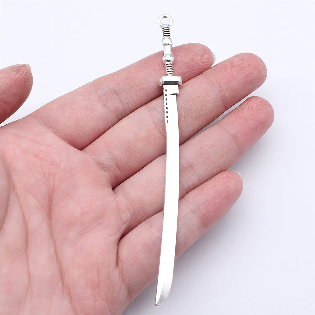 104mm 5.3g Antique Silver Zinc Alloy Sword Weapon Charm Pendant for DIY Cosplay Jewelry Making