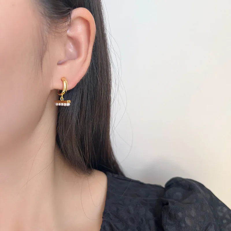 Elegant Gold Alloy Spiral Hoop Bar Pearl Drop Stud & Clip On No Piercing Women's Fashion Earrings