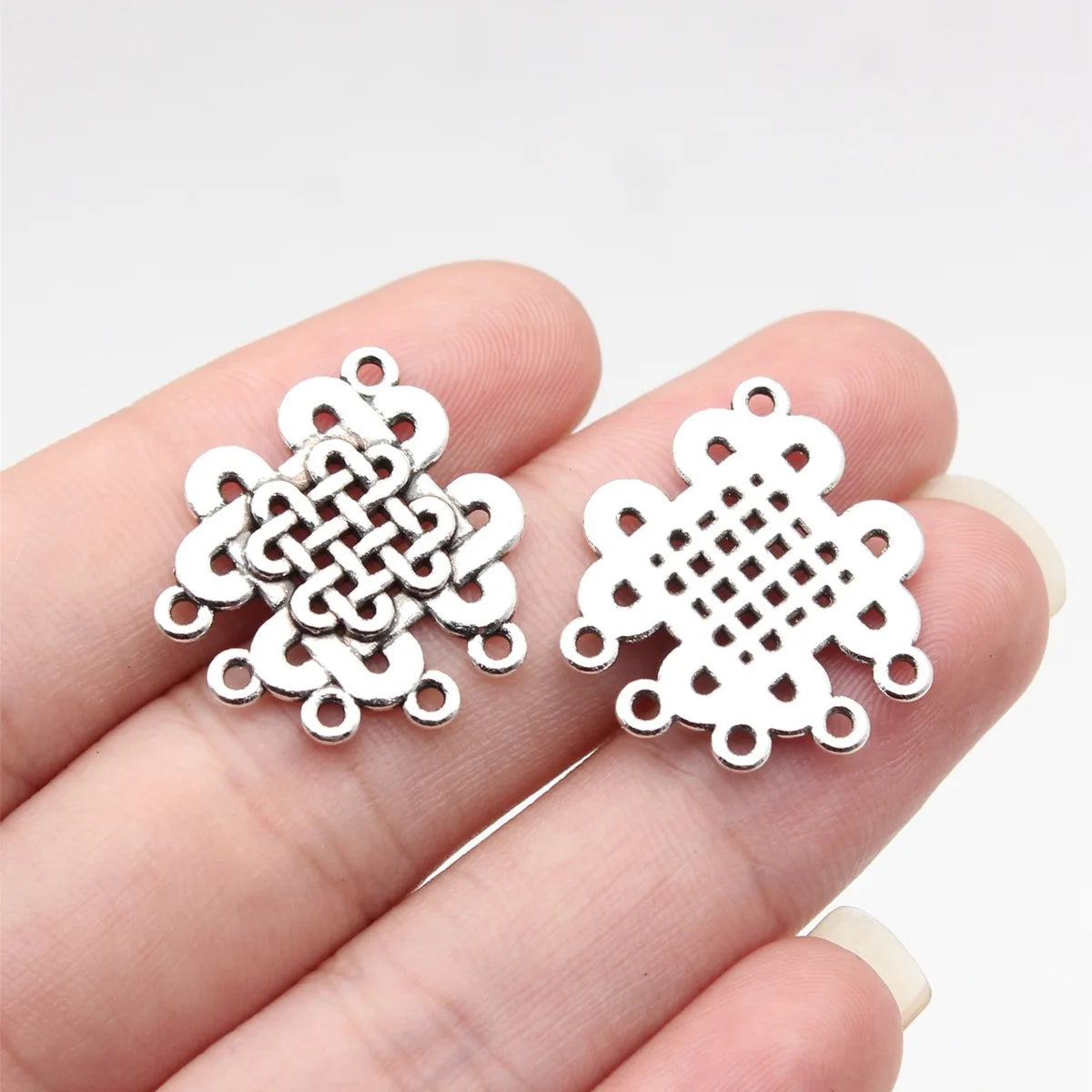 24x21mm 2.2g Antique Silver Zinc Alloy Chinese Knot Connector Charm for DIY Earrings Jewelry