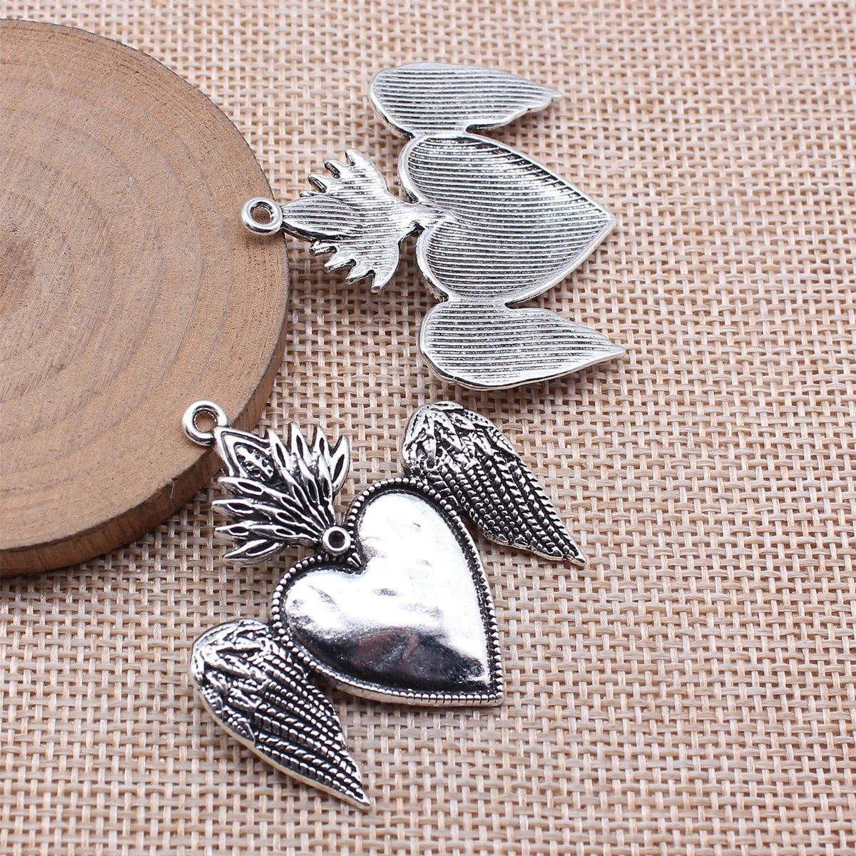 43x42mm 9.1g Antique Silver Zinc Alloy Gothic Heart Charm Pendant for DIY Necklace Bracelet Making