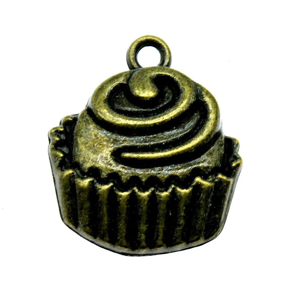 22x19mm 2.2g Multicolor Zinc Alloy Cake Charm Pendant for Dessert Theme DIY Jewelry Making