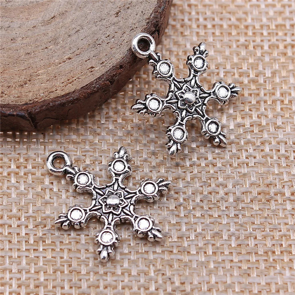17x23mm 1.3g Antique Silver Zinc Alloy Snowflake Charm Pendant for DIY Christmas Jewelry Making