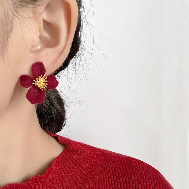 Elegant Red Velvet Flower Alloy Stud & Clip On No Piercing Sweet Floral Winter Women's Earrings