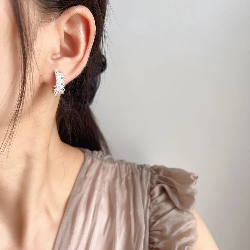 Elegant Lace Swirl Hoop Pearl Rhinestone Stud & Clip On No Piercing Women's Fashion Earrings