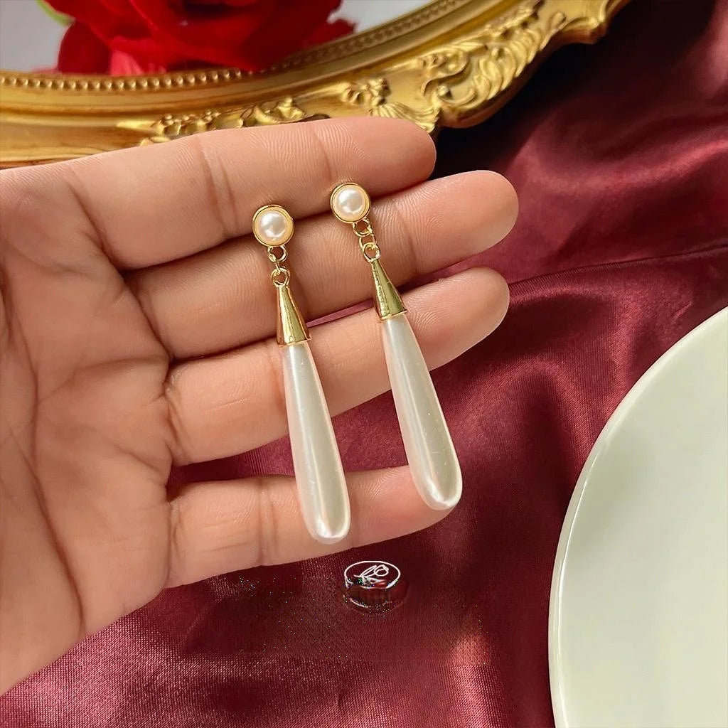 French Court Style Teardrop Pearl Tassel Stud Earrings Vintage Alloy Long Dangle Jewelry