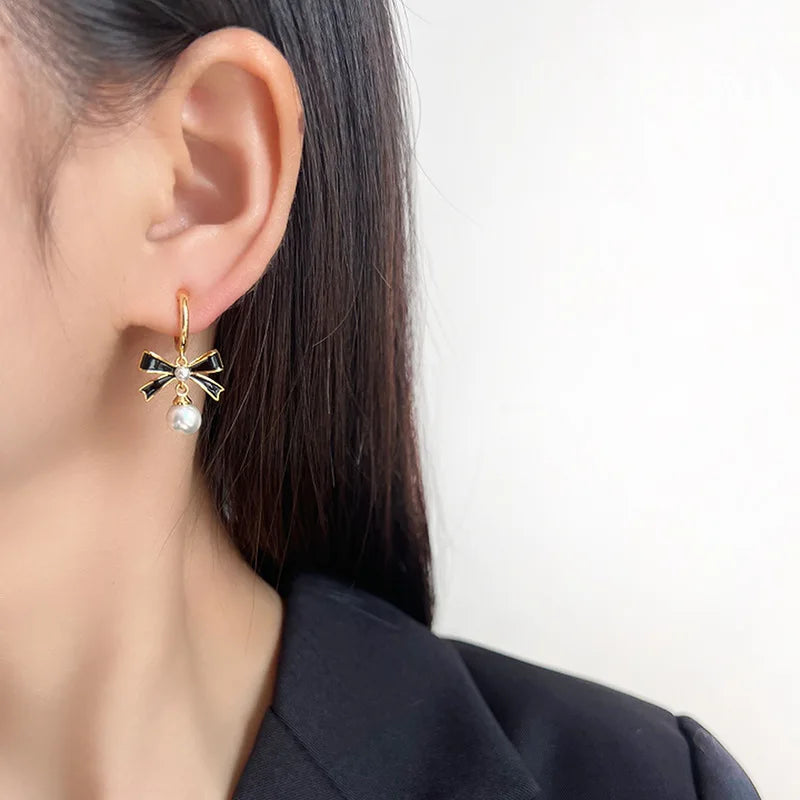 Elegant Black Enamel Bow Faux Pearl Drop Stud & Clip On No Piercing Alloy Fashion Earrings
