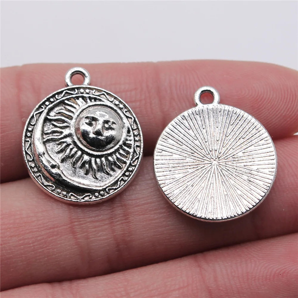 19x23mm 2.2g Antique Silver Zinc Alloy Sun Moon Round Disc Charm Pendant for DIY Necklace Bracelet