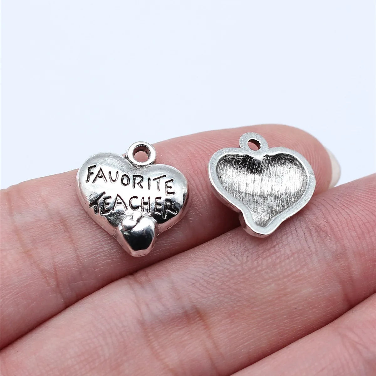 16x15mm 1.3g Antique Silver Zinc Alloy Favorite Teacher Apple Charm Pendant for DIY Jewelry Making