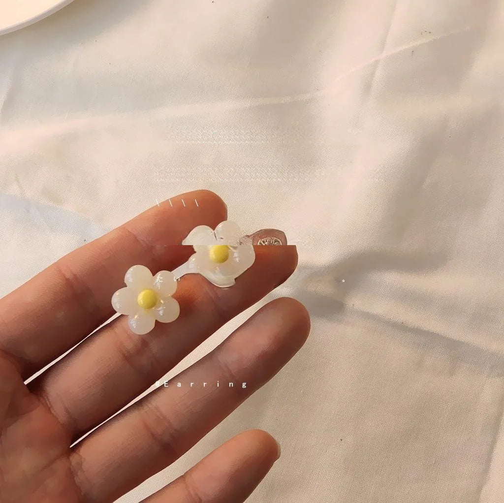 Fresh Style White Resin Rose Flower Stud Earrings With Silver Plated Pins For Women