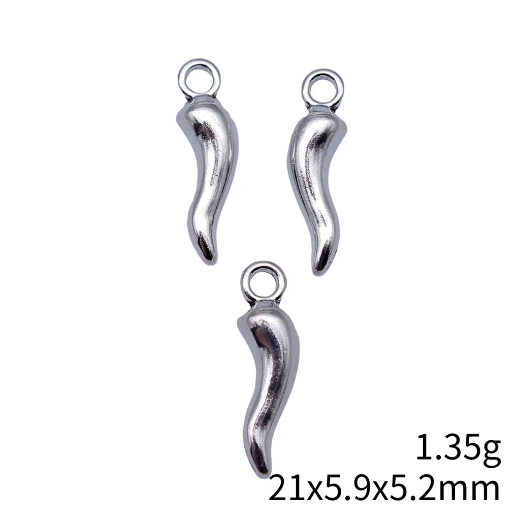 21x5.9x5.2mm 1.35g Antique Silver Zinc Alloy Chili Pepper Charm Pendant for DIY Necklace Bracelet Making