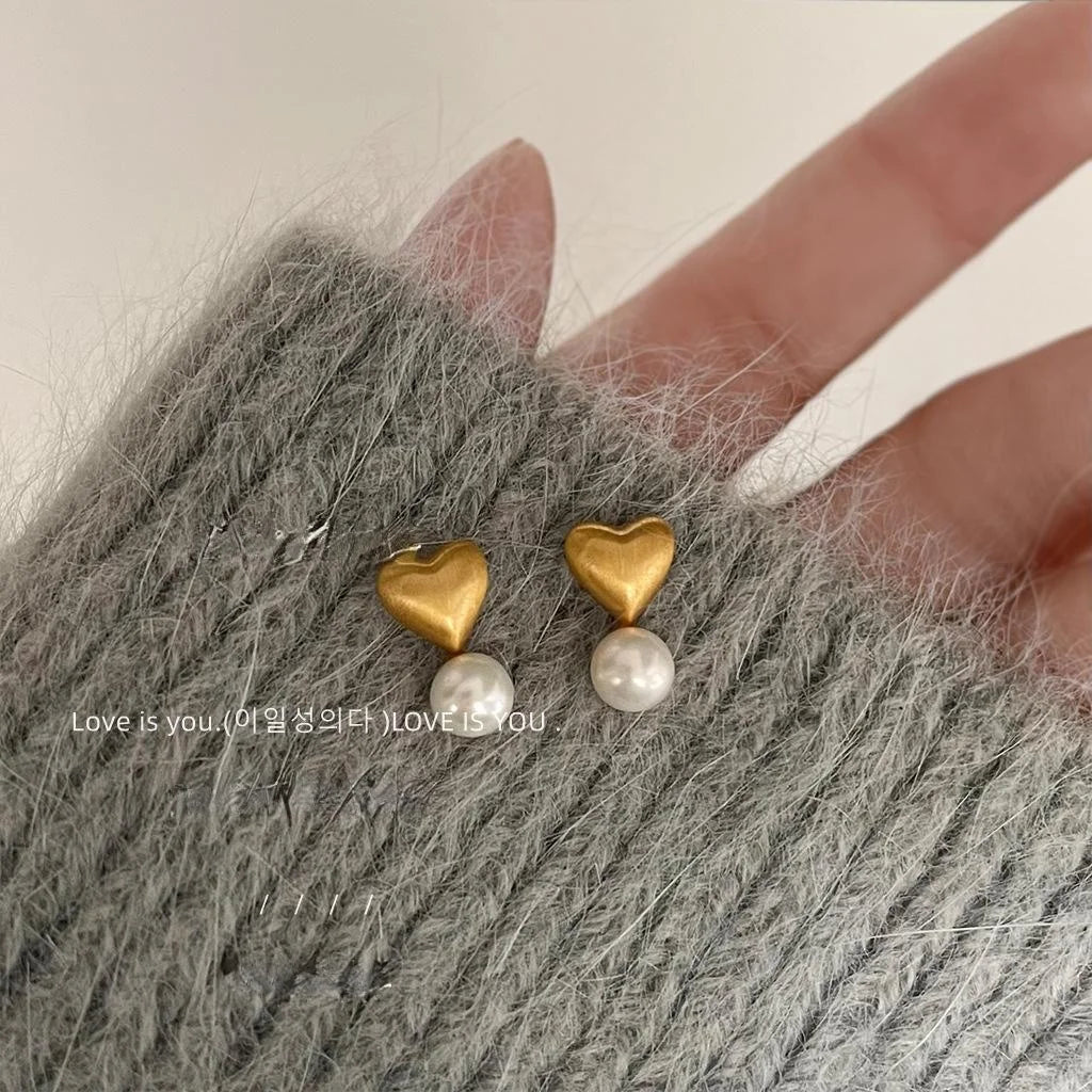 14K Plated Copper Freshwater Pearl Heart Stud Earrings Brushed Matte Light Luxury Jewelry