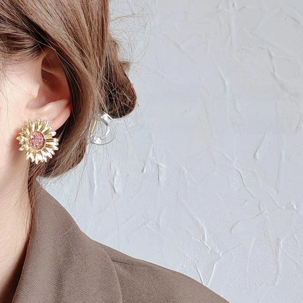Vintage Sunflower Alloy Stud Earrings With 14K Plated, Hong Kong Style Floral Jewelry