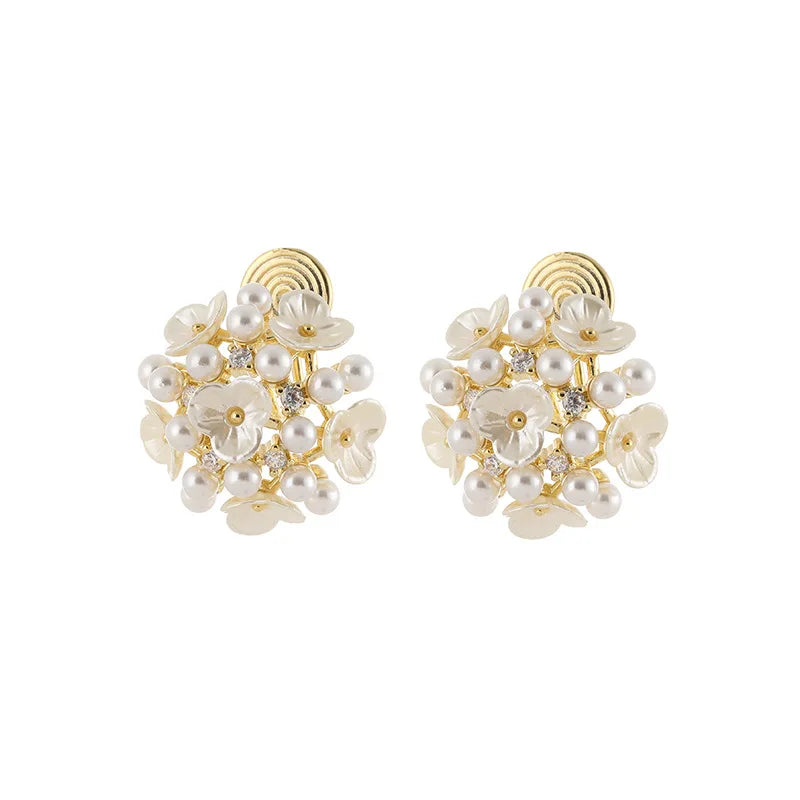 Vintage Pearl Flower Cluster Alloy Rhinestone Stud & Clip On No Piercing Luxury Statement Earrings