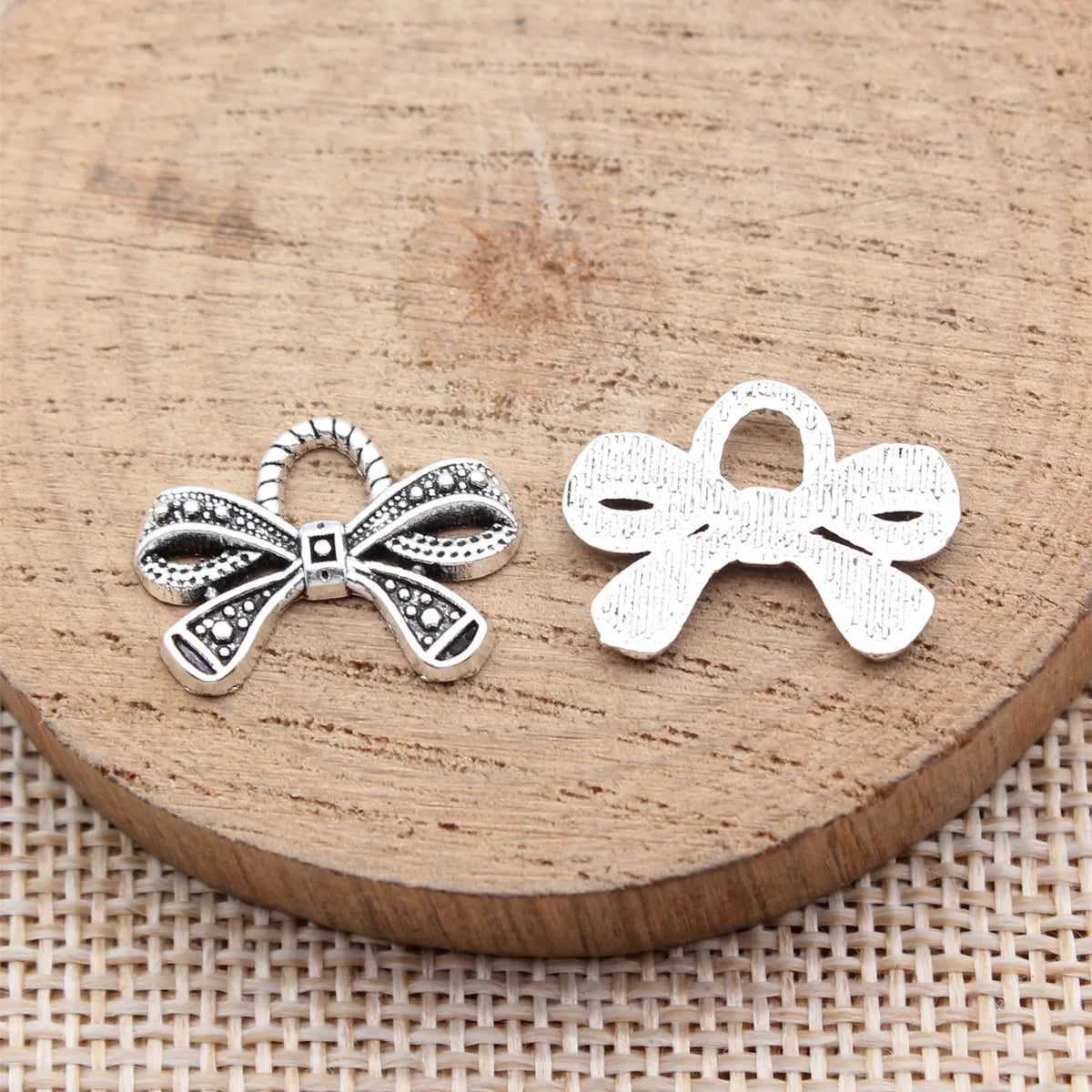 19x14mm 1.05g Antique Silver Zinc Alloy Bowknot Butterfly Charm Pendant for DIY Bracelet Necklace Jewelry