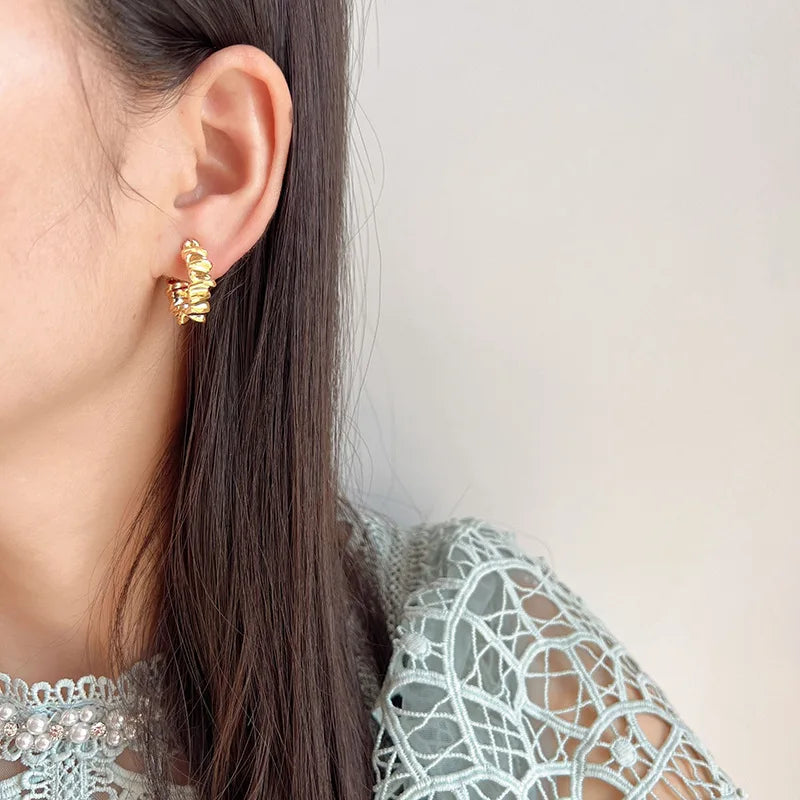 Elegant Gold Alloy Wrinkled Spiral Hoop Earrings, Stud & Clip On No Piercing Croissant Metal Earrings